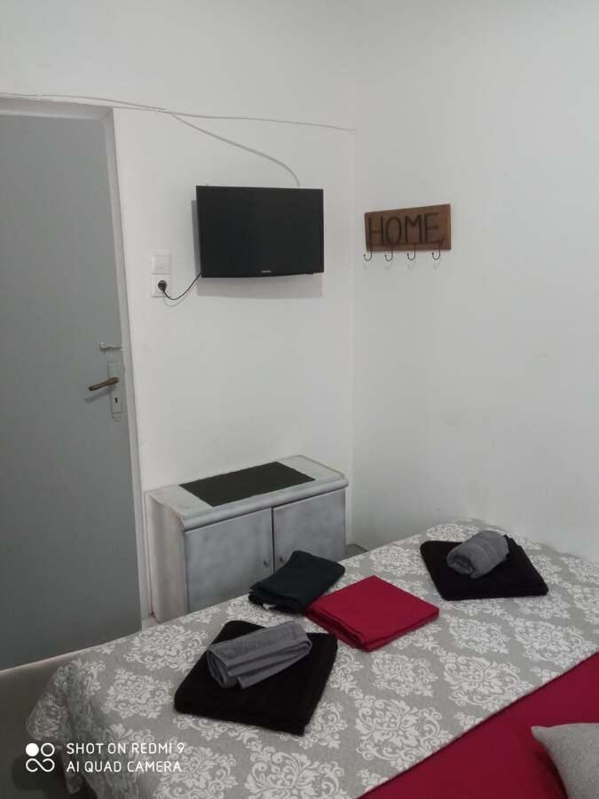 Welcome To Giouli'S Home ! Елафонісос Екстер'єр фото